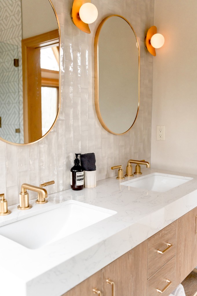 Marble double vanity bathroom